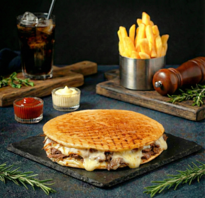 Yuvarlak Kavurmalı Tost