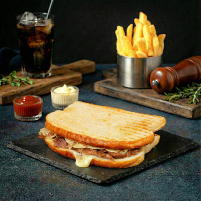 Ayvalık Kavurmalı Tost